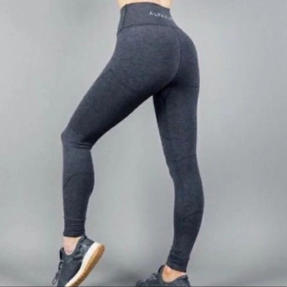ALPHALETE LEGGING